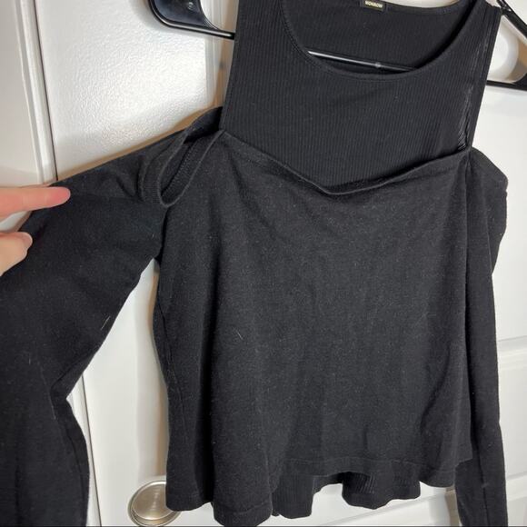 MONROW Black Ribbed Cold Shoulder Double Layered Top Size XS - Picture 4 of 6